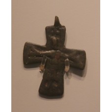 Crucifix pendant